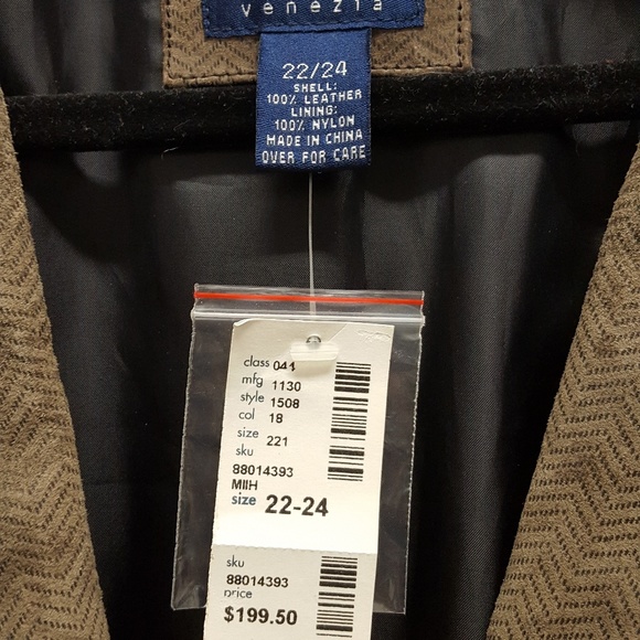 Venezia Leather Jacket, Plus Size - Picture 3 of 4